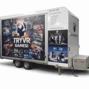 Premium VR Trailer 👉 Den ultimative VR oplevelse til større events. Op til 50–80 deltagere kan prøve VR på kun 2 timer